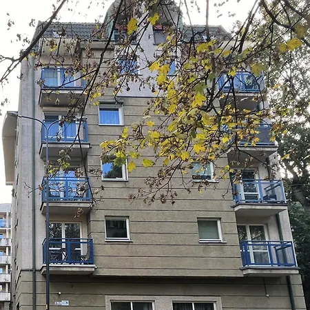 Apartment Mid Modern *